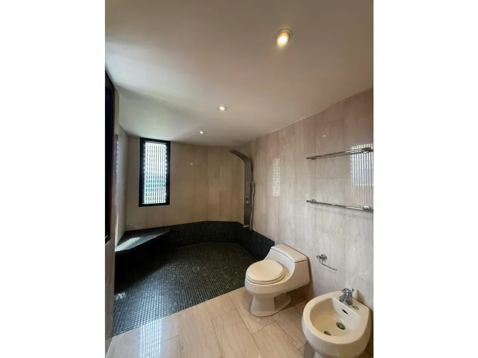 Alquilo apartamento 286m2 Valle Arriba 0863 - 18