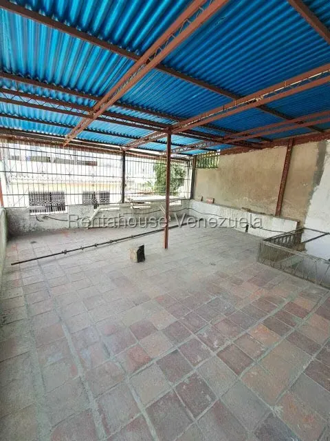 Casa (Duplex) en Venta en Guatire, Miranda - 2