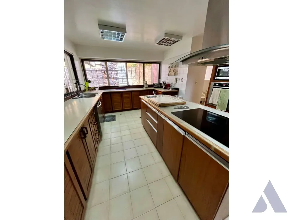 Se vende casa 813m2 La Lagunita 5508 - 12