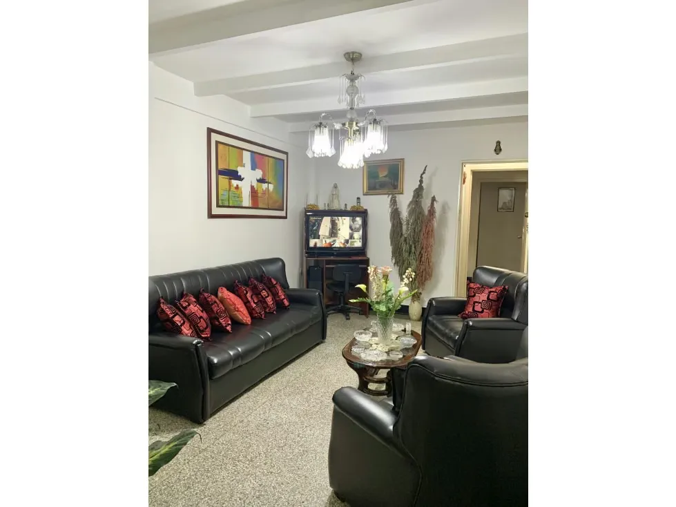 VENTA DE CASA (EDIFICIO) DE 3 NIVELES PQUIA SANTA ROSALIA (RD) - 3