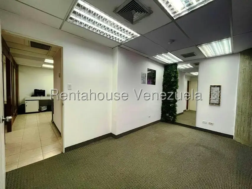 Local Comercial en Venta en Los Samanes, Distrito Metropolitano - 15