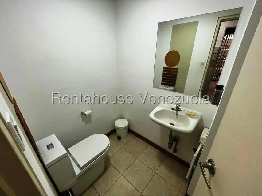 Local Comercial en Venta en Los Samanes, Distrito Metropolitano - 19