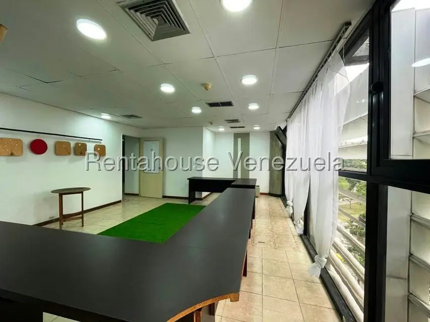 Local Comercial en Venta en Los Samanes, Distrito Metropolitano - 26
