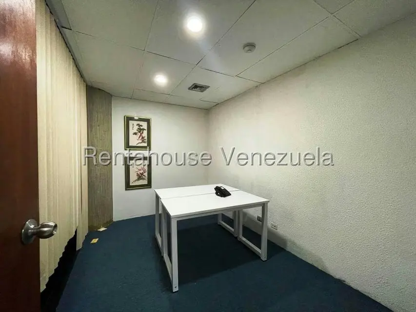 Local Comercial en Venta en Los Samanes, Distrito Metropolitano - 36