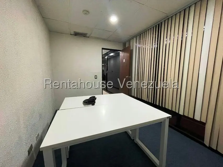 Local Comercial en Venta en Los Samanes, Distrito Metropolitano - 38