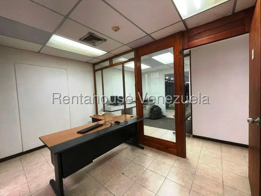 Local Comercial en Venta en Los Samanes, Distrito Metropolitano - 9