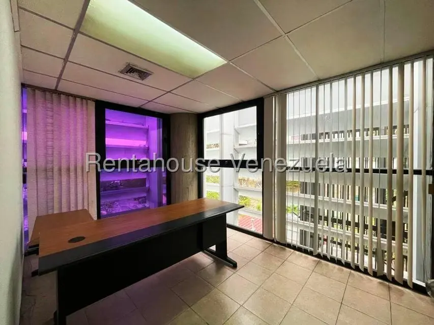 Local Comercial en Venta en Los Samanes, Distrito Metropolitano - 10