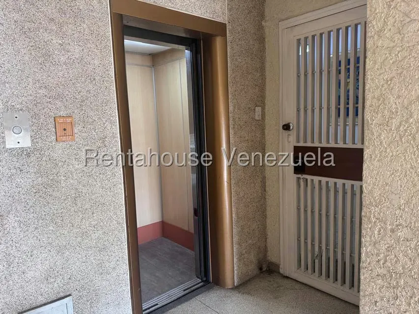 Apartamento (1 Nivel) en Alquiler en Chacao, Distrito Metropolitano - 2
