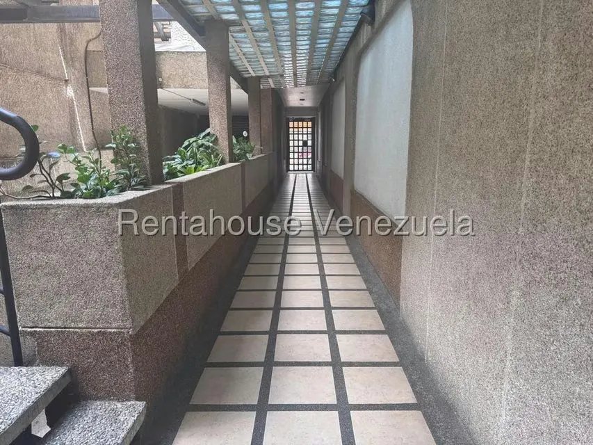 Apartamento (1 Nivel) en Alquiler en Chacao, Distrito Metropolitano - 24