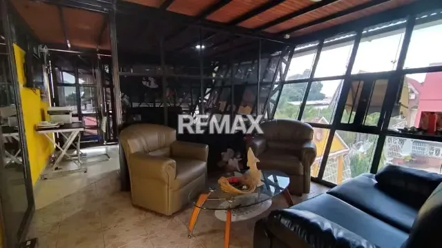 Propiedad Comercial en plena Avenida de Valencia Venezuela - 4