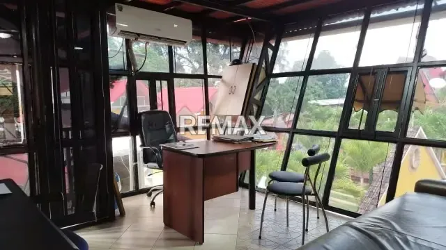 Propiedad Comercial en plena Avenida de Valencia Venezuela - 6