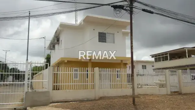 EN ALQUILER POTENCIAL LOCAL COMERCIAL PARA EMPRESAS EN CIUDAD OJEDA