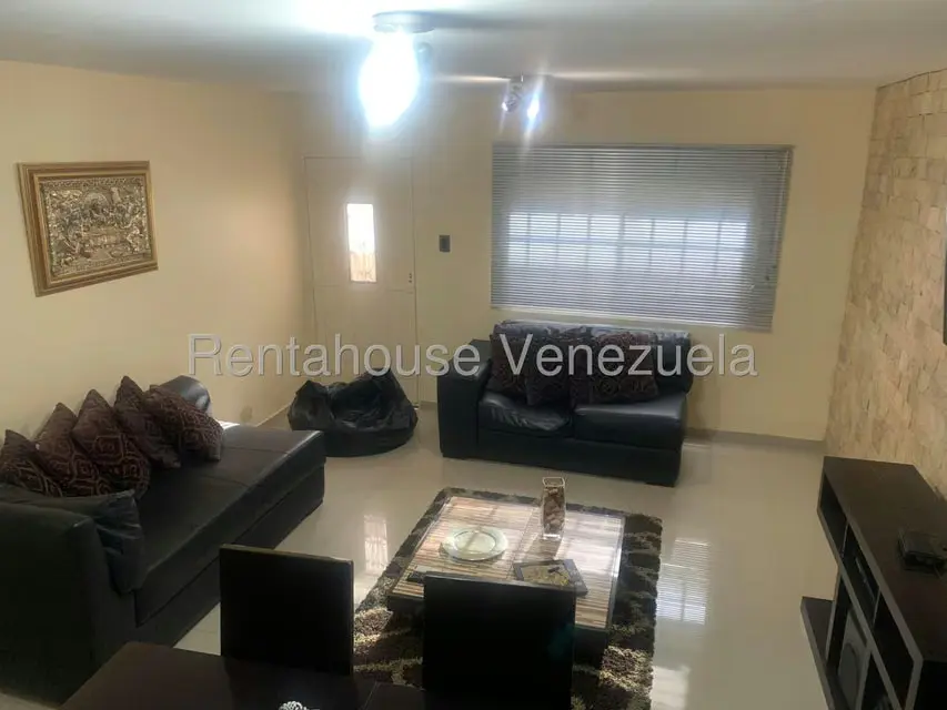 Townhouse (1 Nivel) en Alquiler en Campo Elias, Zulia - 2