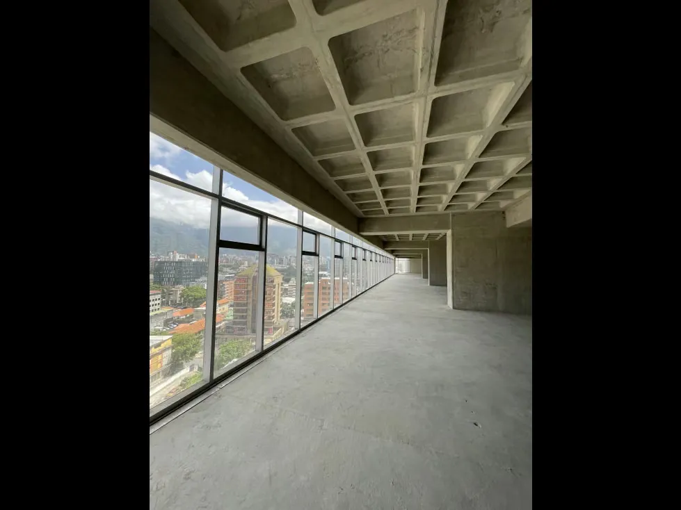 En venta oficina de 130m2 en Las Mercedes - 9