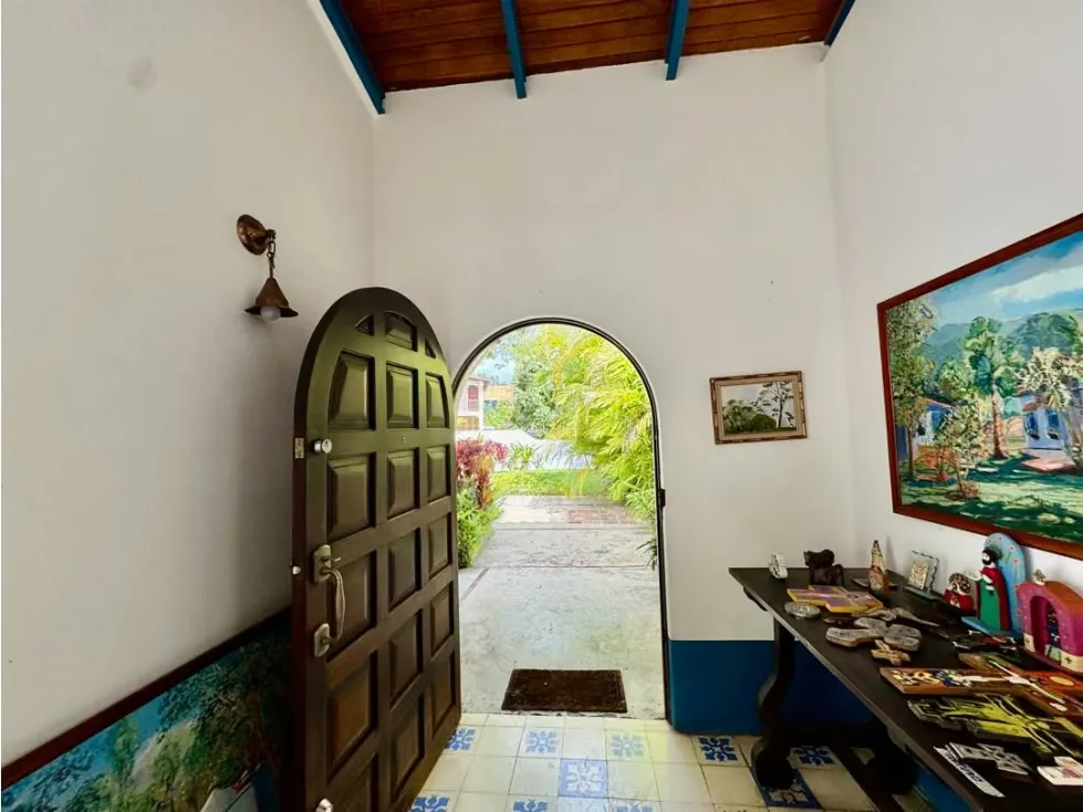Se vende casa 650m2 4h+s+anexo/8p Cerro Verde - 12