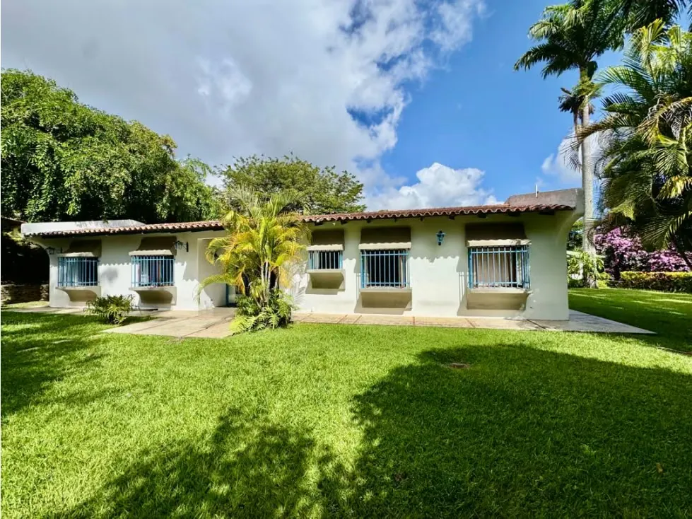Se vende casa 650m2 4h+s+anexo/8p Cerro Verde - 29