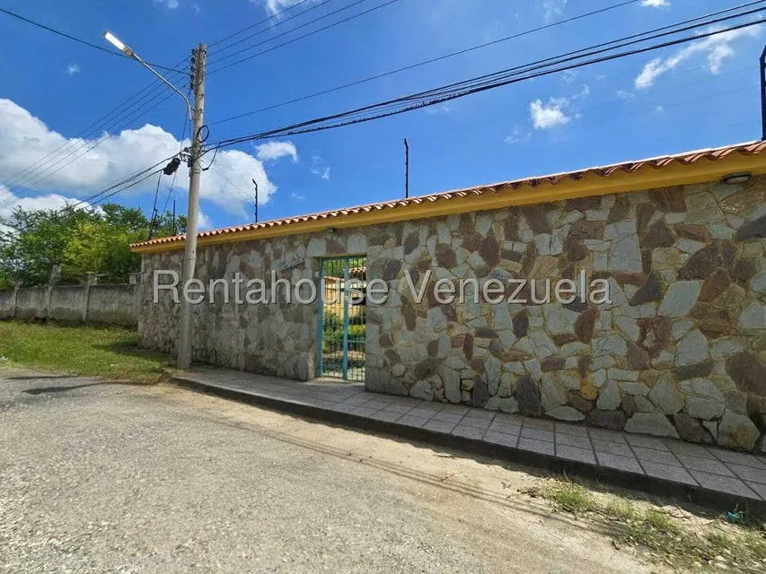 Casa (1 Nivel) en Venta en Higuerote, Miranda - 2