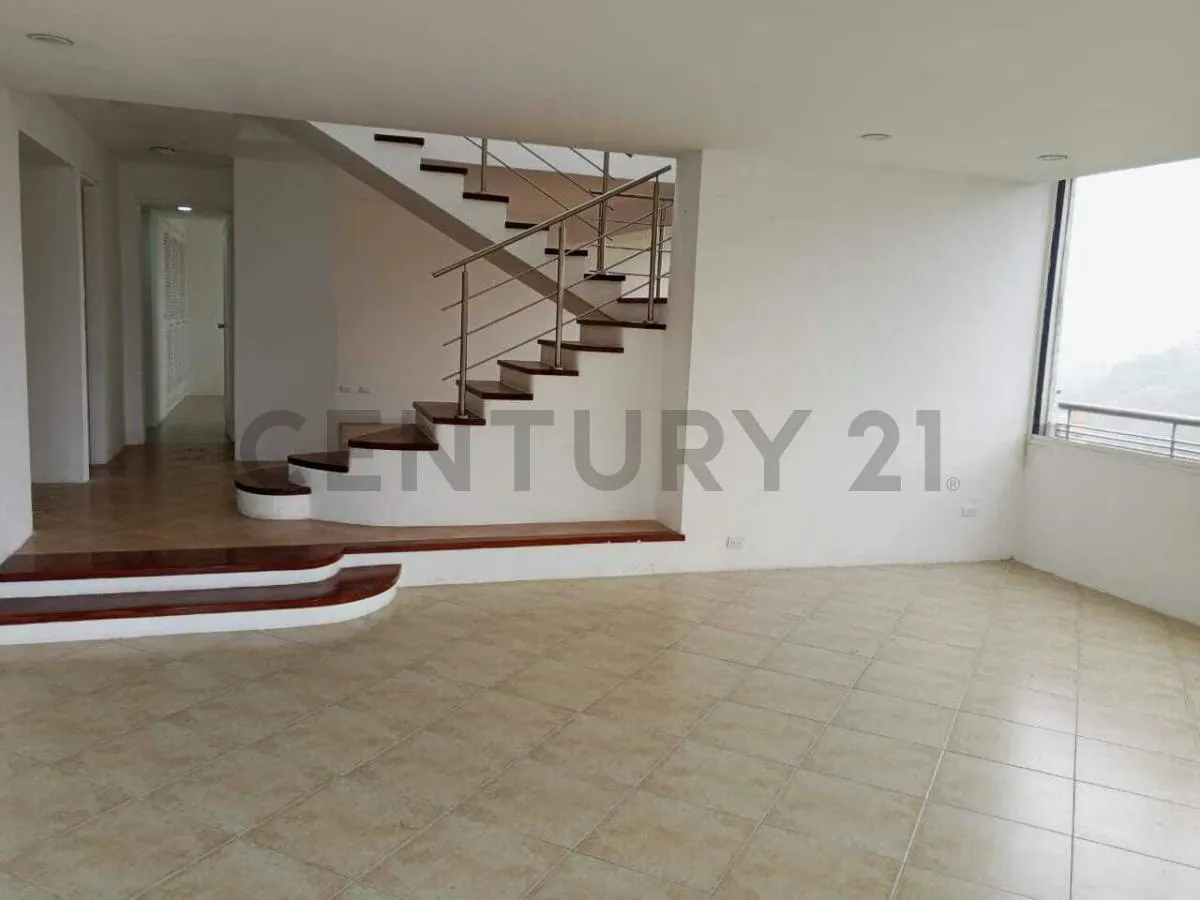 Hermoso PH en Alquiler en La Tahona 290mts Duplex - 7