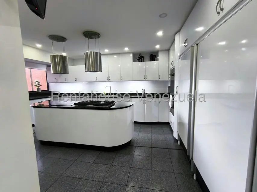 Apartamento (Duplex) en Alquiler en Santa Fe Norte, Distrito Metropolitano - 16