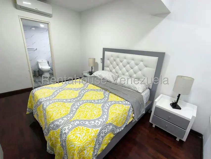 Apartamento (Duplex) en Alquiler en Santa Fe Norte, Distrito Metropolitano - 34