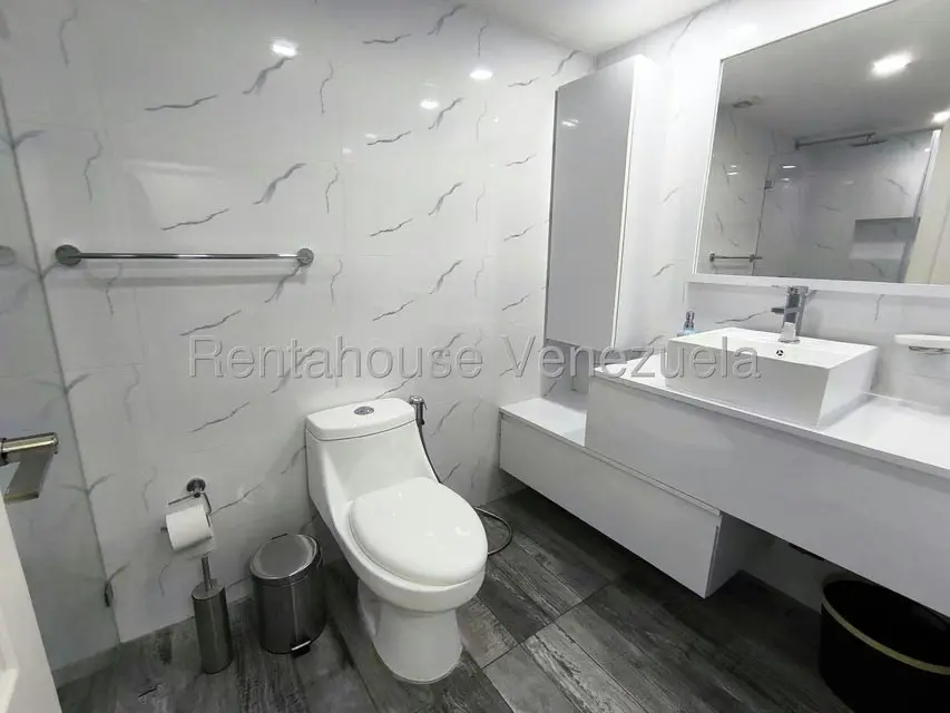 Apartamento (Duplex) en Alquiler en Santa Fe Norte, Distrito Metropolitano - 35