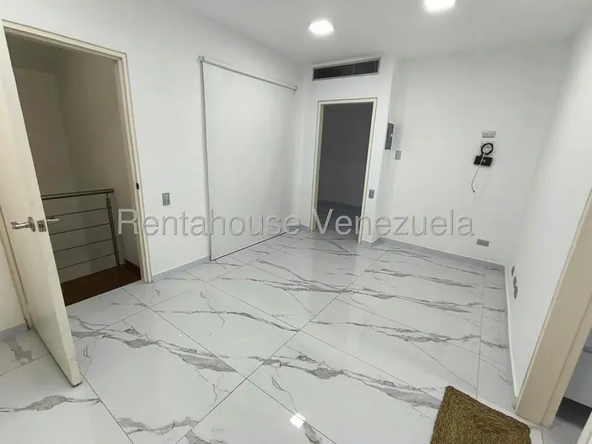 Apartamento (Duplex) en Alquiler en Santa Fe Norte, Distrito Metropolitano - 38
