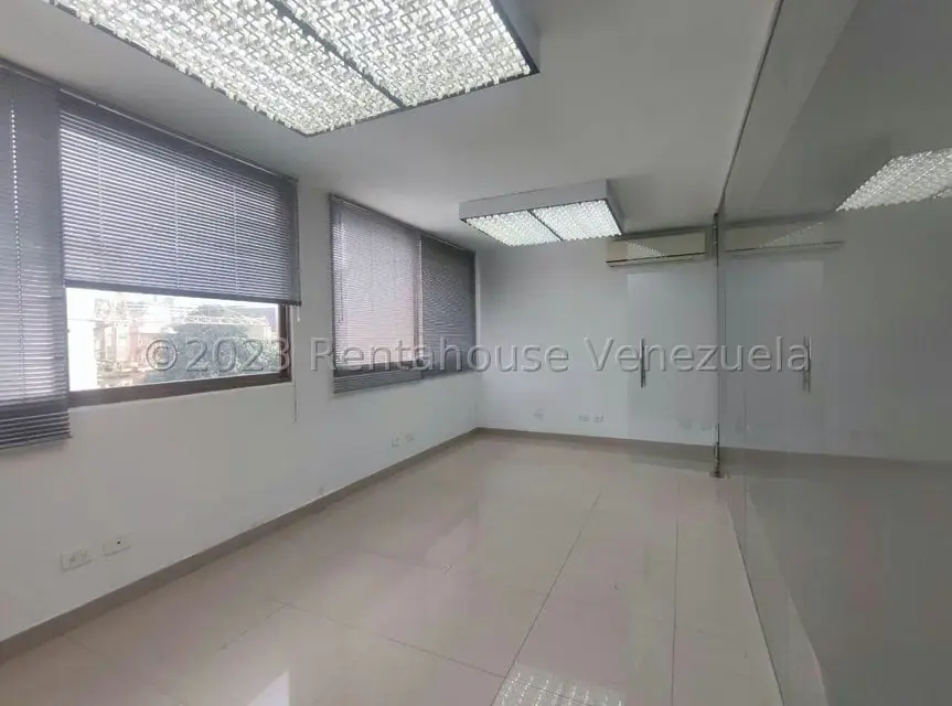Local Comercial en Venta en Las Mercedes, Distrito Metropolitano - 3