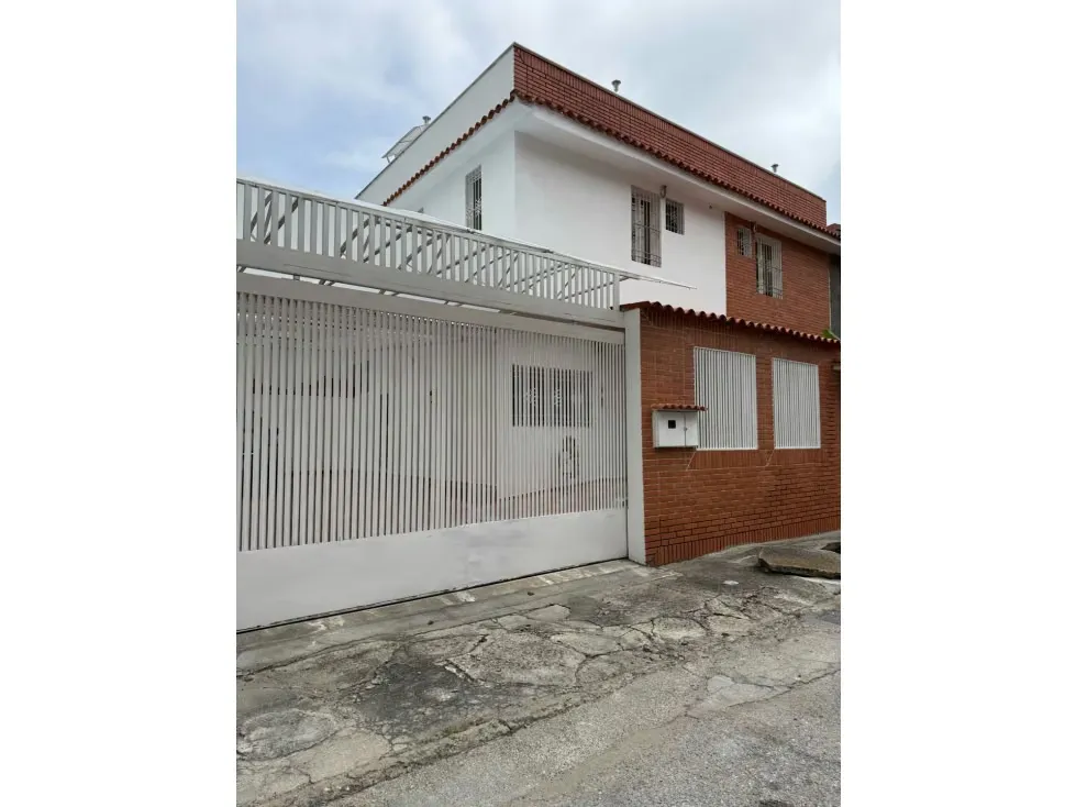 SE VENDE CASA EN LA TRINIDAD