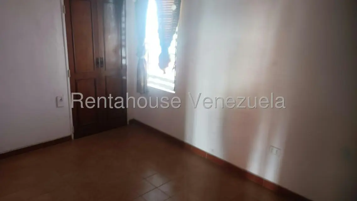 Casa (Duplex) en Venta en La Trigaleña, Carabobo - 12