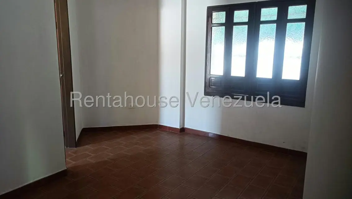 Casa (Duplex) en Venta en La Trigaleña, Carabobo - 16