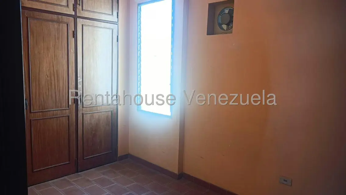 Casa (Duplex) en Venta en La Trigaleña, Carabobo - 26
