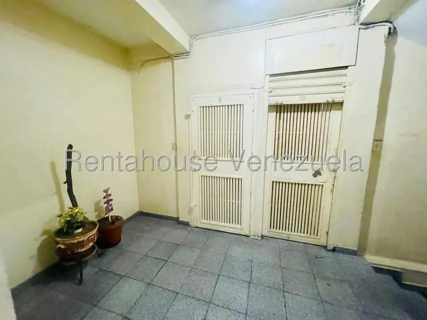 Edificio en Venta en Parroquia La Candelaria, Distrito Metropolitano - 36