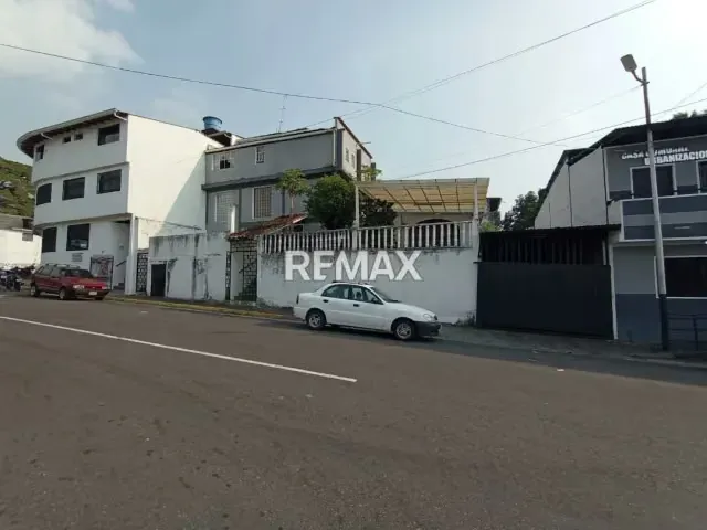 Venta Casa Doble Propósito a Pie de Calle - 2