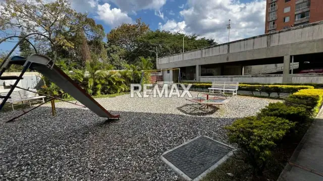 Bello Apartamento Amoblado y Equipado ubicado en Resid. SOTAVENTO II - 12