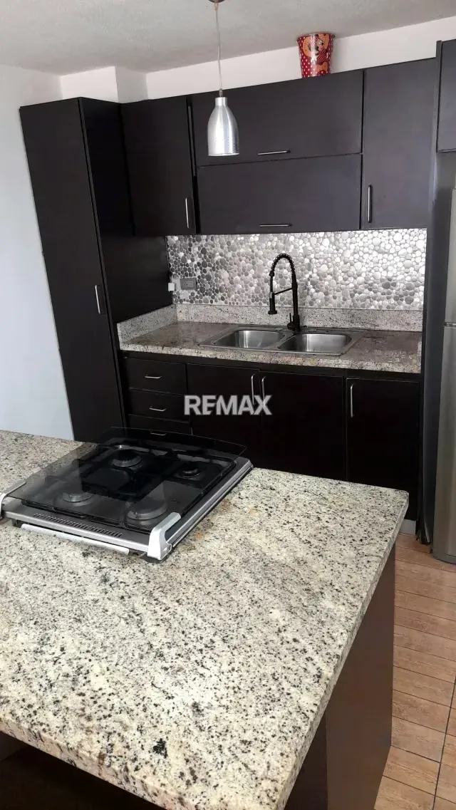 Bello Apartamento Amoblado y Equipado ubicado en Resid. SOTAVENTO II - 2