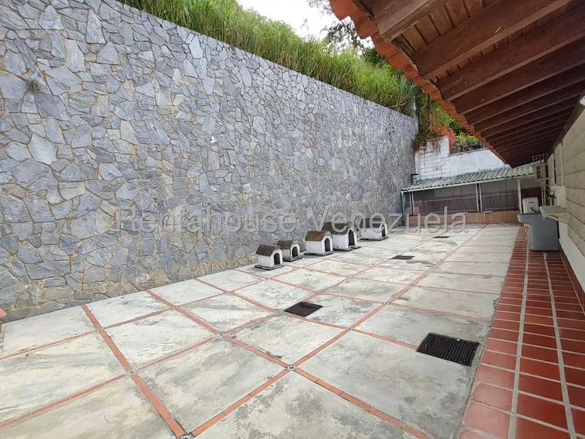 Casa (Multipes Niveles) en Venta en Prados del Este, Distrito Metropolitano - 15