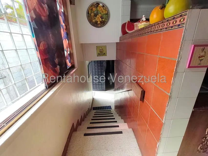 Casa (Multipes Niveles) en Venta en Prados del Este, Distrito Metropolitano - 25