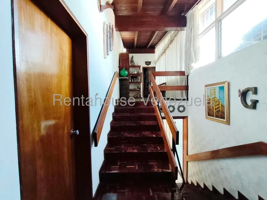 Casa (Multipes Niveles) en Venta en Prados del Este, Distrito Metropolitano - 45