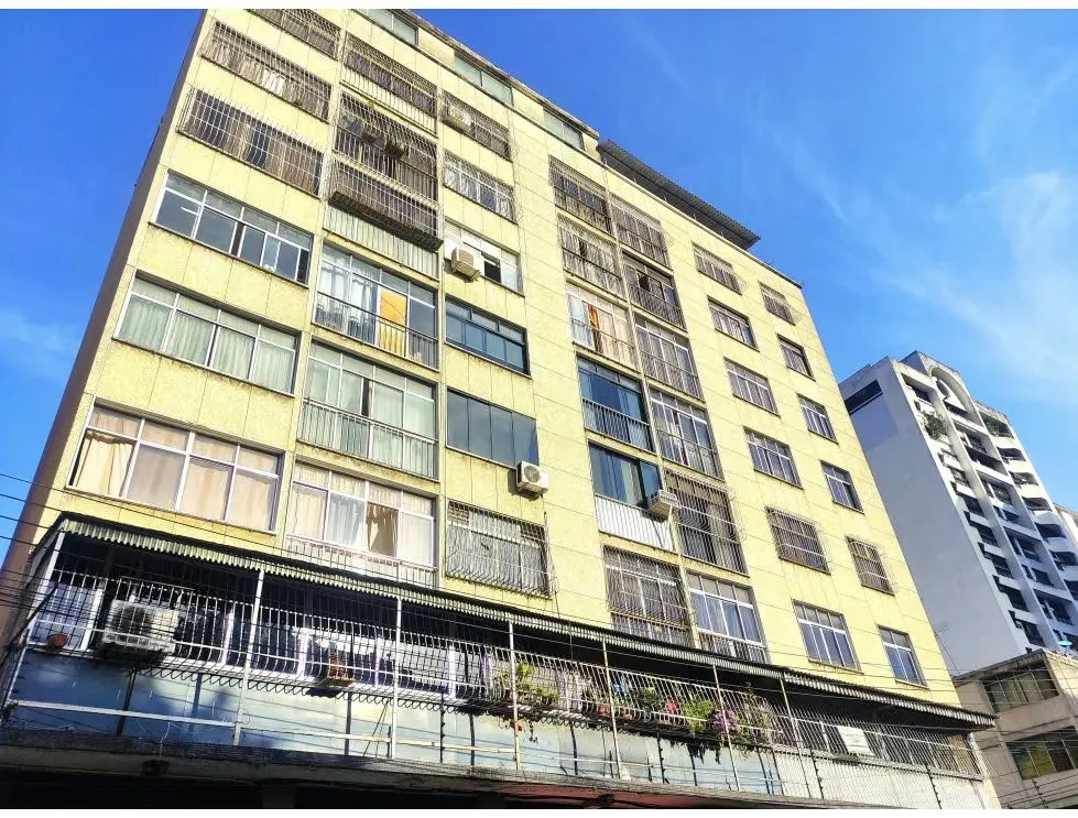 Alquilo apartamento 62m2 La Florida 3358