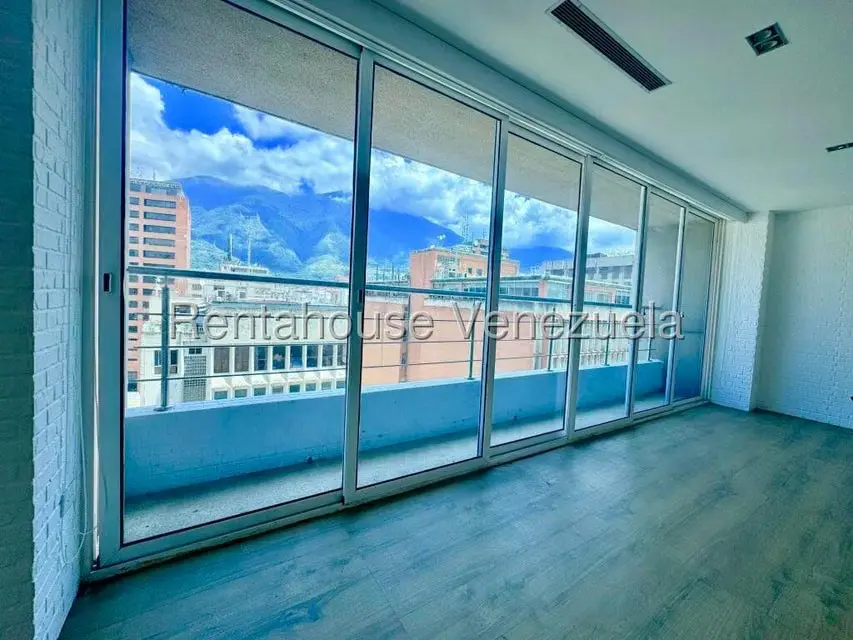 Local Comercial en Venta en El Rosal, Distrito Metropolitano - 12