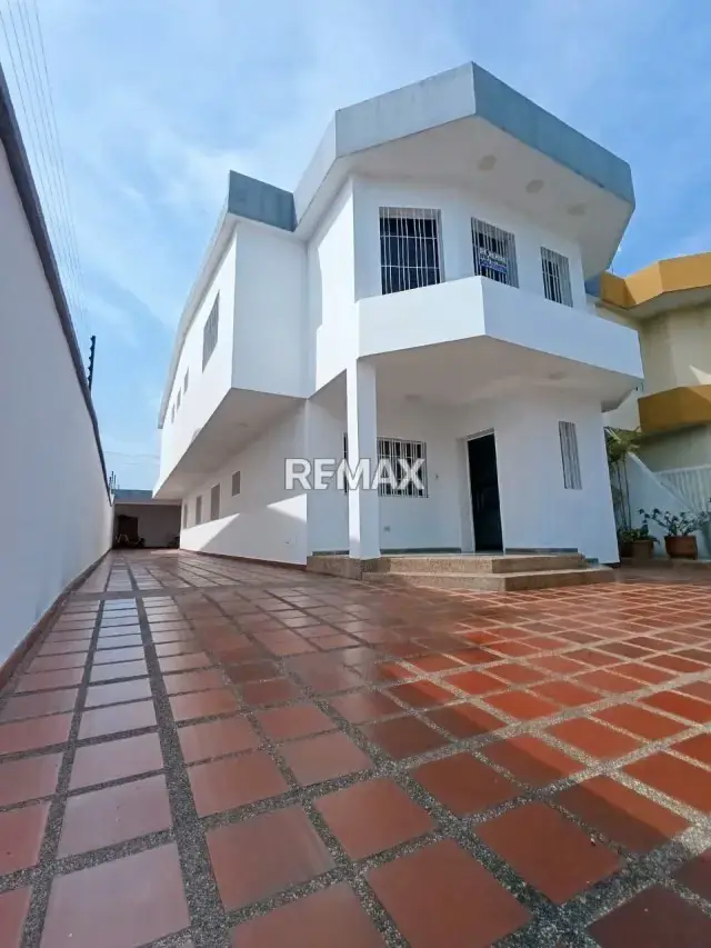 Casa en Alquiler Urb La Pradera