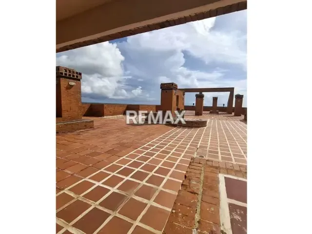 VENDE APARTAMENTO LISTO PARA DISFRUTAR, CON BALCÓN Y VISTA PARCIAL AL MAR, A POCOS METROS DEL HOTEL&CASINO BAYWATCH, PALMERA GARDEN, TUCACAS. - 16
