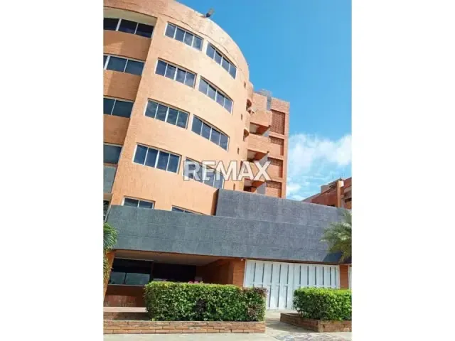 VENDE APARTAMENTO LISTO PARA DISFRUTAR, CON BALCÓN Y VISTA PARCIAL AL MAR, A POCOS METROS DEL HOTEL&CASINO BAYWATCH, PALMERA GARDEN, TUCACAS. - 18