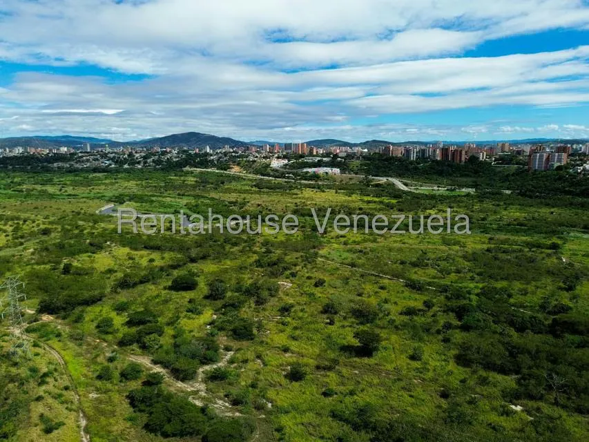 Terreno (Comercial) en Venta en Parroquia Santa Rosa, Lara - 11