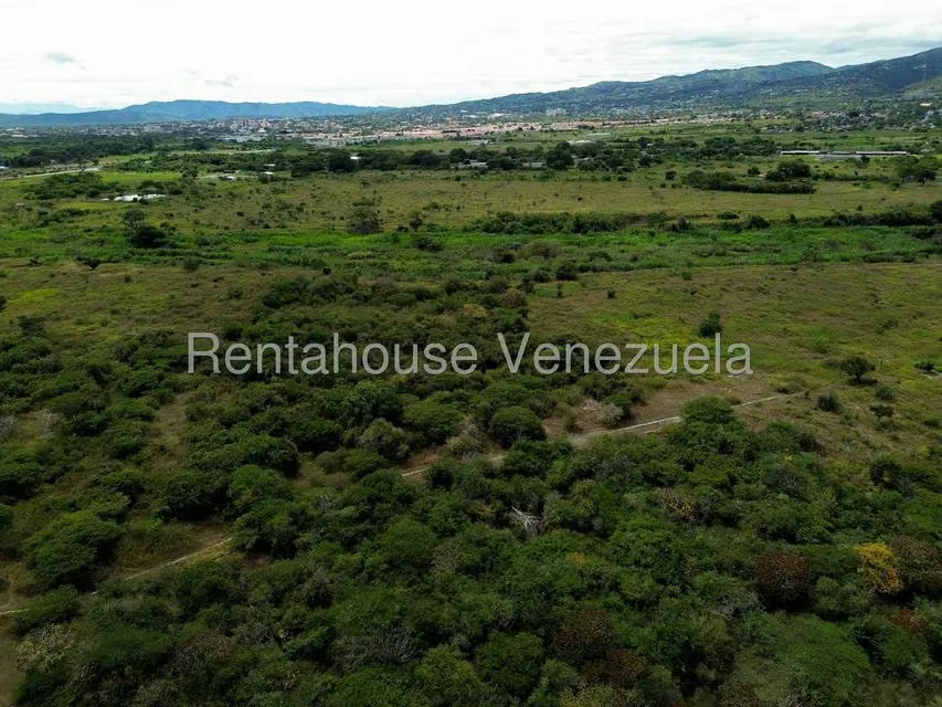 Terreno (Comercial) en Venta en Parroquia Santa Rosa, Lara - 18