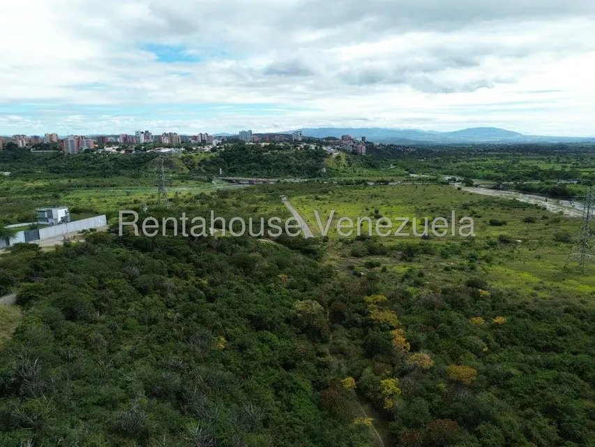 Terreno (Comercial) en Venta en Parroquia Santa Rosa, Lara - 21