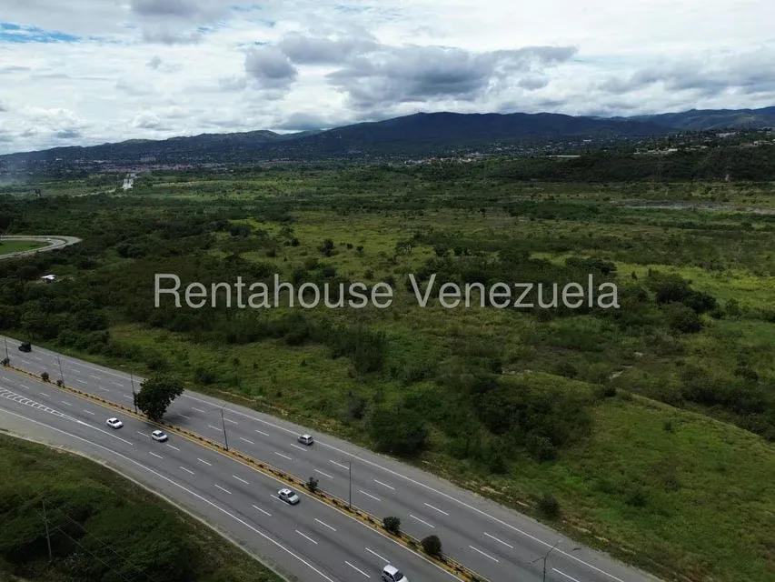 Terreno (Comercial) en Venta en Parroquia Santa Rosa, Lara - 42