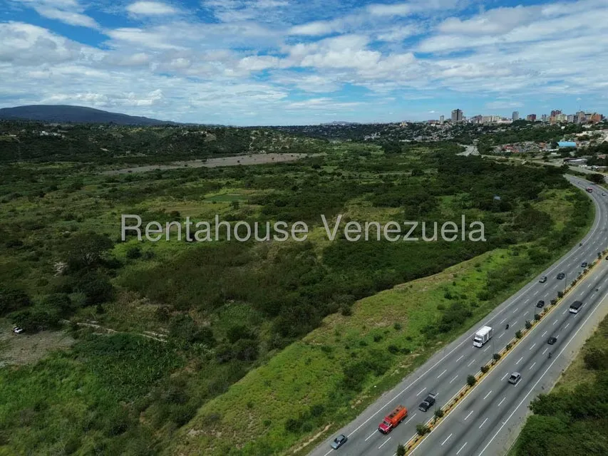 Terreno (Comercial) en Venta en Parroquia Santa Rosa, Lara - 54