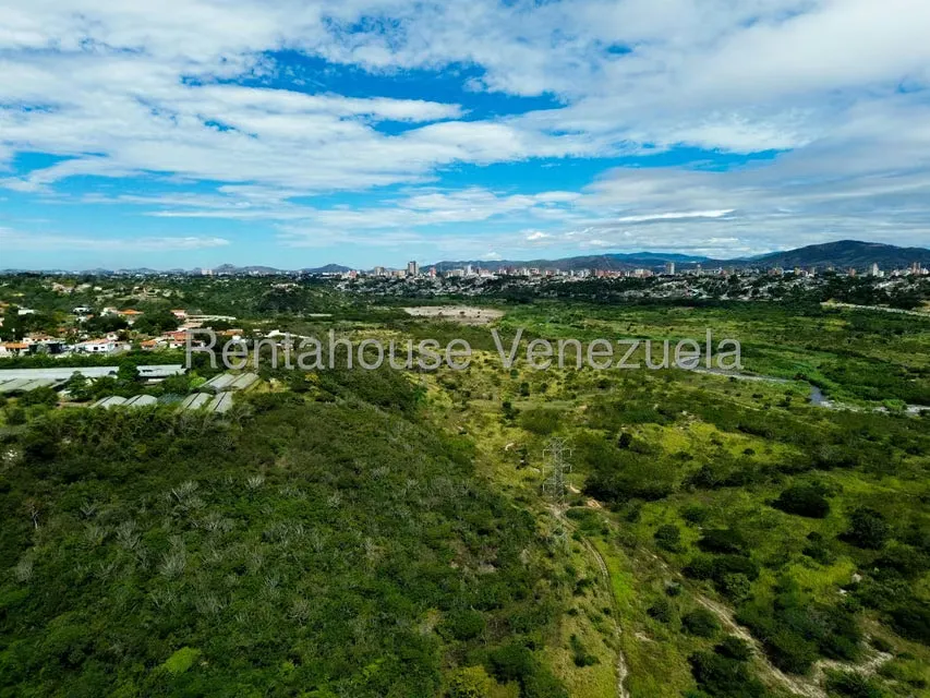 Terreno (Comercial) en Venta en Parroquia Santa Rosa, Lara - 8