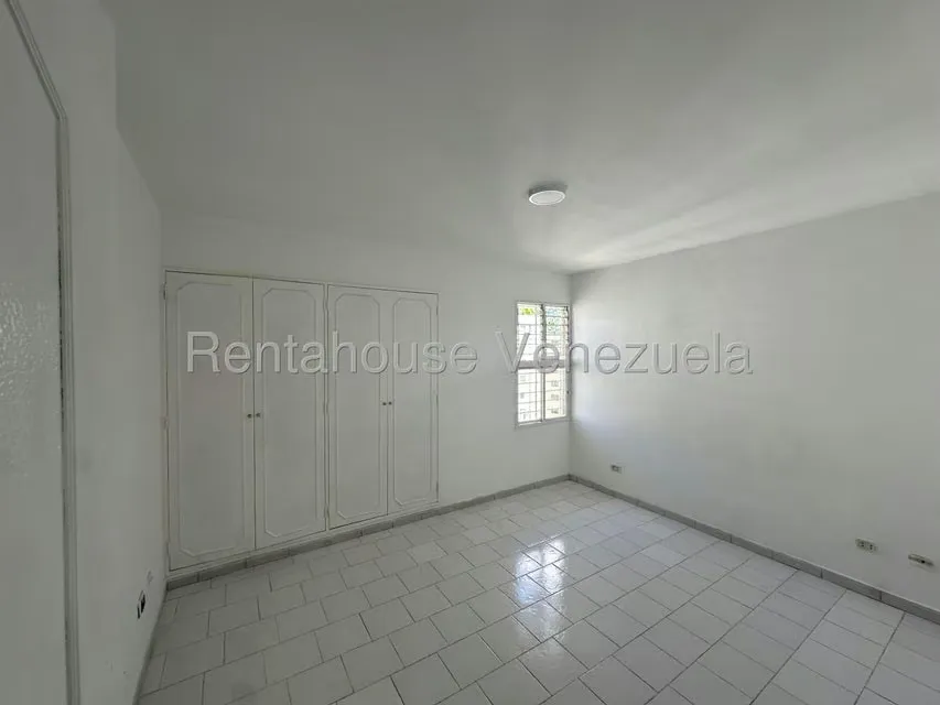 Apartamento (1 Nivel) en Alquiler en Palo Verde, Distrito Metropolitano - 16